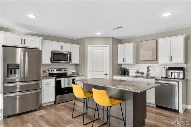 70 Marker Drive A, Highland, IL 62249