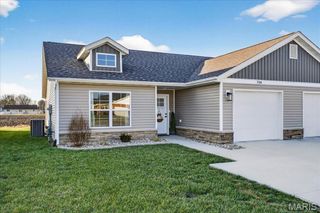 70 Marker Drive A, Highland, IL 62249