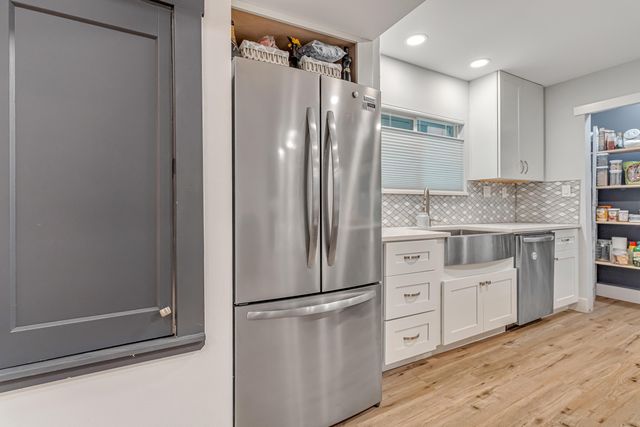 2037 Lewis Turner Boulevard B, Fort Walton Beach, FL 32547