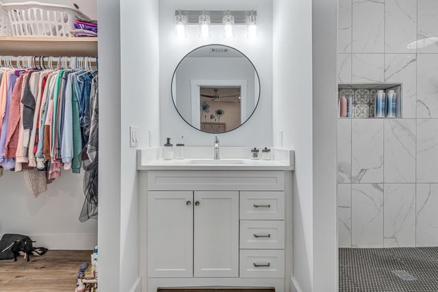 2037 Lewis Turner Boulevard B, Fort Walton Beach, FL 32547