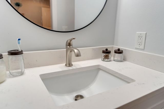 2037 Lewis Turner Boulevard B, Fort Walton Beach, FL 32547