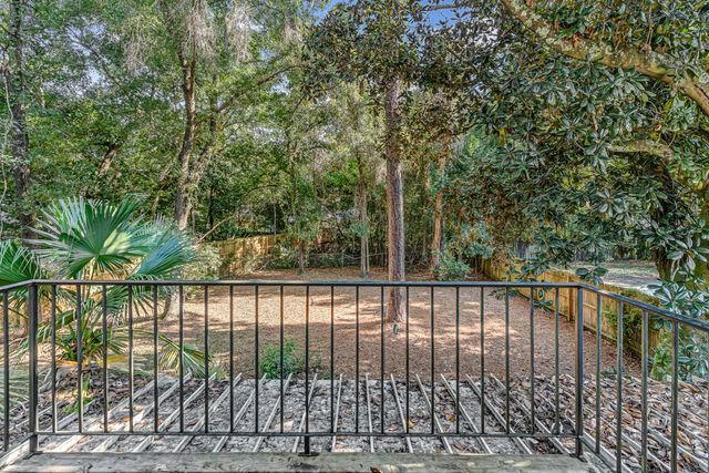 2037 Lewis Turner Boulevard B, Fort Walton Beach, FL 32547