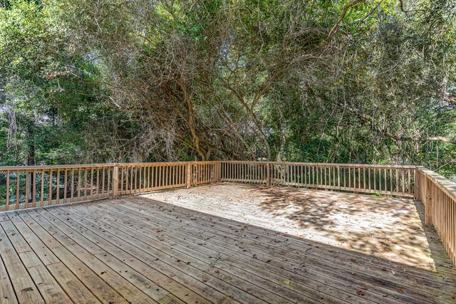 2037 Lewis Turner Boulevard B, Fort Walton Beach, FL 32547