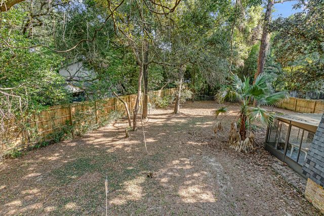 2037 Lewis Turner Boulevard B, Fort Walton Beach, FL 32547