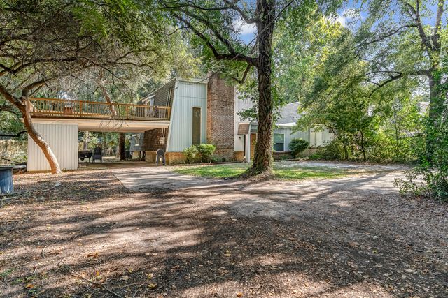 2037 Lewis Turner Boulevard B, Fort Walton Beach, FL 32547