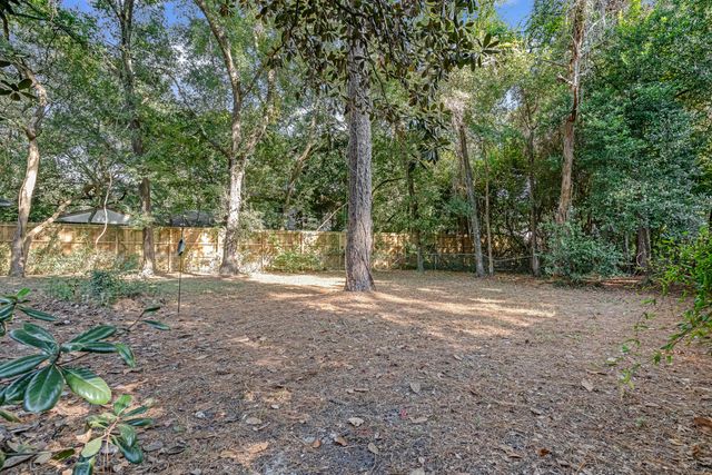 2037 Lewis Turner Boulevard B, Fort Walton Beach, FL 32547