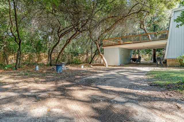 2037 Lewis Turner Boulevard B, Fort Walton Beach, FL 32547