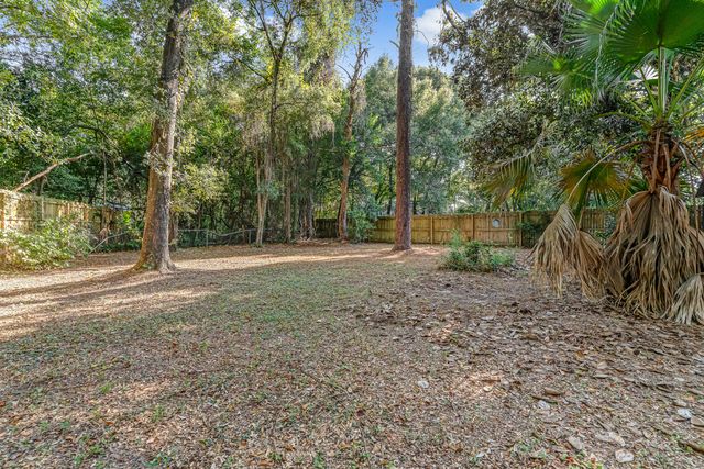 2037 Lewis Turner Boulevard B, Fort Walton Beach, FL 32547