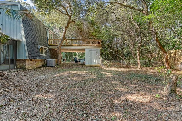 2037 Lewis Turner Boulevard B, Fort Walton Beach, FL 32547