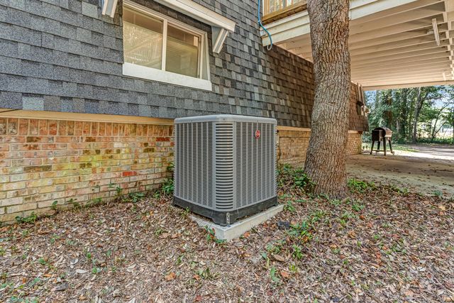 2037 Lewis Turner Boulevard B, Fort Walton Beach, FL 32547