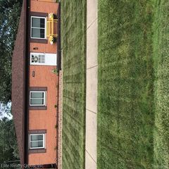 9425 Glenis Street, Taylor, MI 48180
