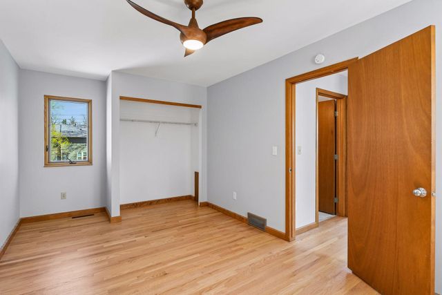 2409 24th Avenue S, Minneapolis, MN 55406