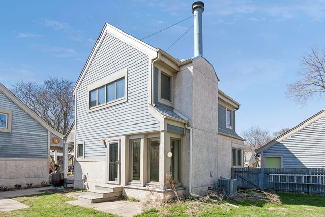2409 24th Avenue S, Minneapolis, MN 55406