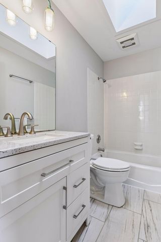 2409 24th Avenue S, Minneapolis, MN 55406