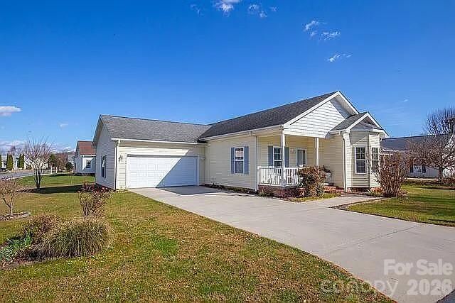 403 Sassafras Drive, Hendersonville, NC 28739