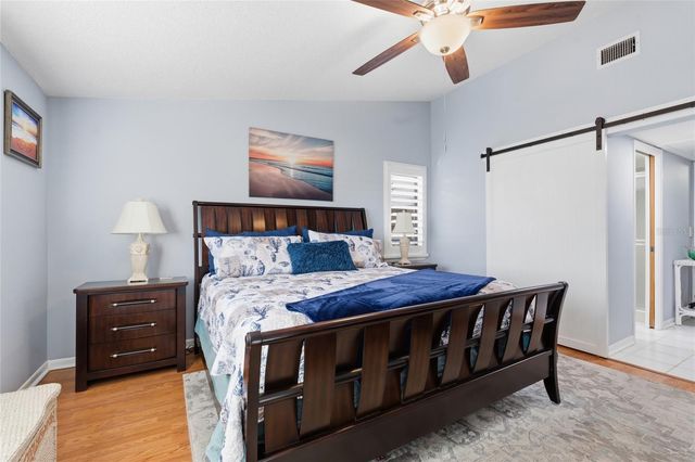 11650 CAPRI CIRCLE S 204, Treasure Island, FL 33706