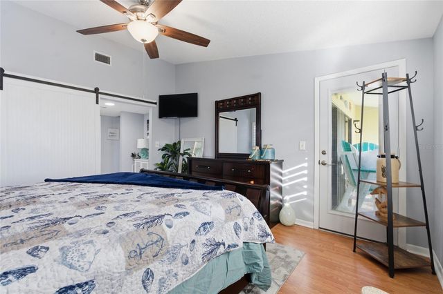 11650 CAPRI CIRCLE S 204, Treasure Island, FL 33706