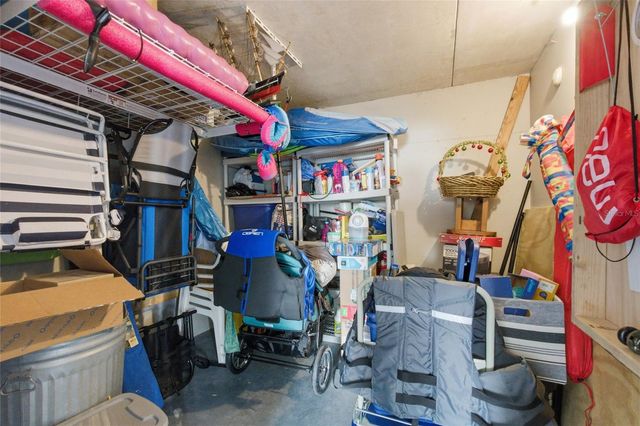 11650 CAPRI CIRCLE S 204, Treasure Island, FL 33706