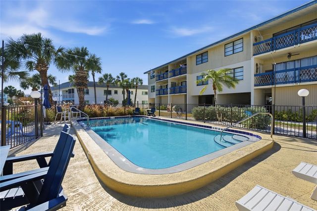 11650 CAPRI CIRCLE S 204, Treasure Island, FL 33706