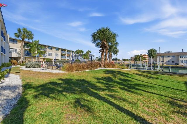 11650 CAPRI CIRCLE S 204, Treasure Island, FL 33706