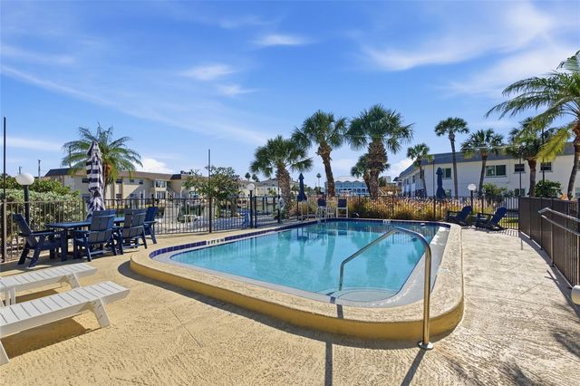 11650 CAPRI CIRCLE S 204, Treasure Island, FL 33706