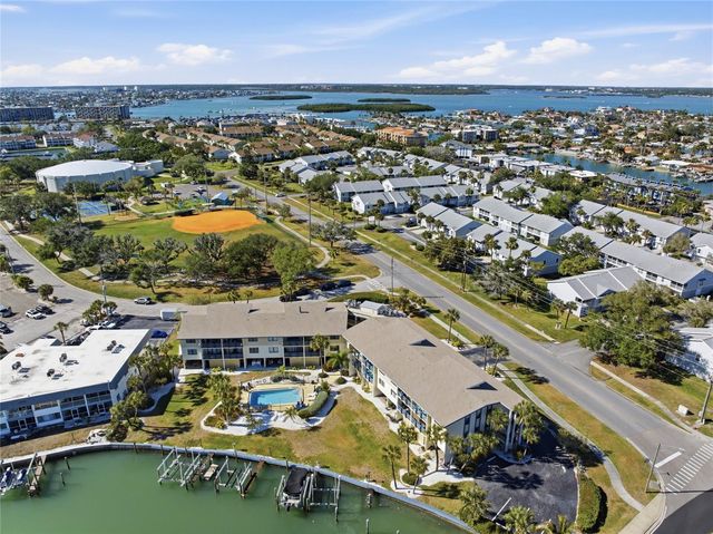 11650 CAPRI CIRCLE S 204, Treasure Island, FL 33706