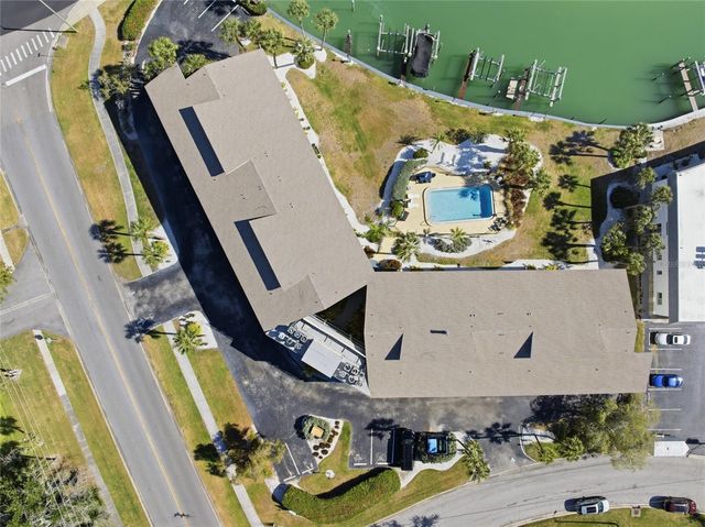 11650 CAPRI CIRCLE S 204, Treasure Island, FL 33706