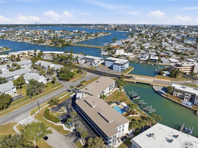 11650 CAPRI CIRCLE S 204, Treasure Island, FL 33706