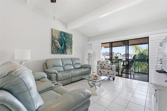 11650 CAPRI CIRCLE S 204, Treasure Island, FL 33706