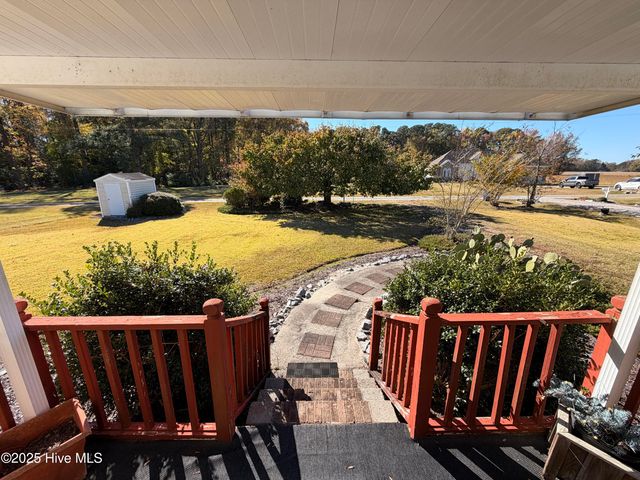 230 Boyd Acres Road, Washington, NC 27889