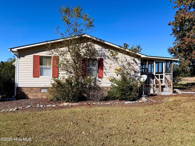 230 Boyd Acres Road, Washington, NC 27889