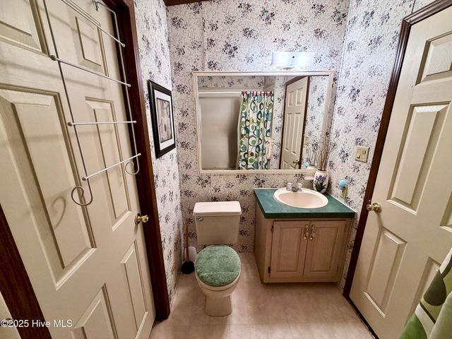 230 Boyd Acres Road, Washington, NC 27889