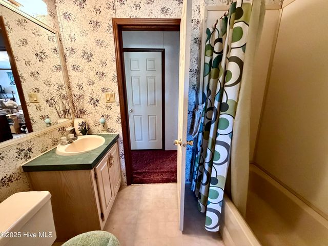 230 Boyd Acres Road, Washington, NC 27889