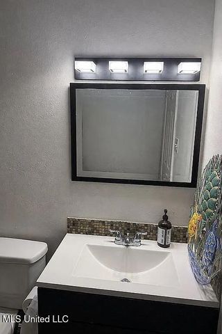 3225 Riverbend Road, Moss Point, MS 39562