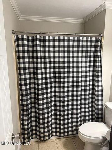 3225 Riverbend Road, Moss Point, MS 39562