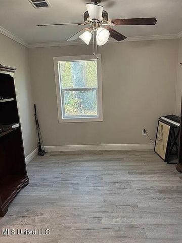 3225 Riverbend Road, Moss Point, MS 39562