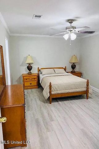 3225 Riverbend Road, Moss Point, MS 39562