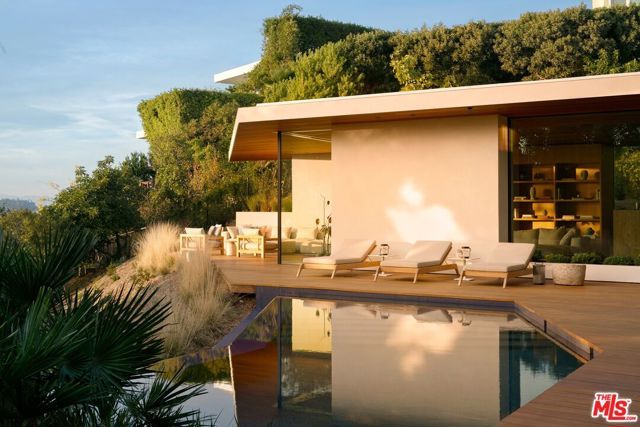 1675 Carla, Beverly Hills, CA 90210