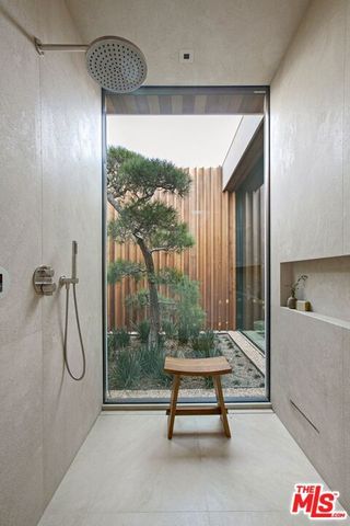 1675 Carla, Beverly Hills, CA 90210