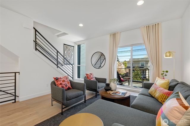 1431 22nd Avenue, Seattle, WA 98122