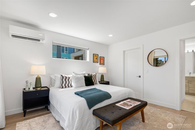 1431 22nd Avenue, Seattle, WA 98122