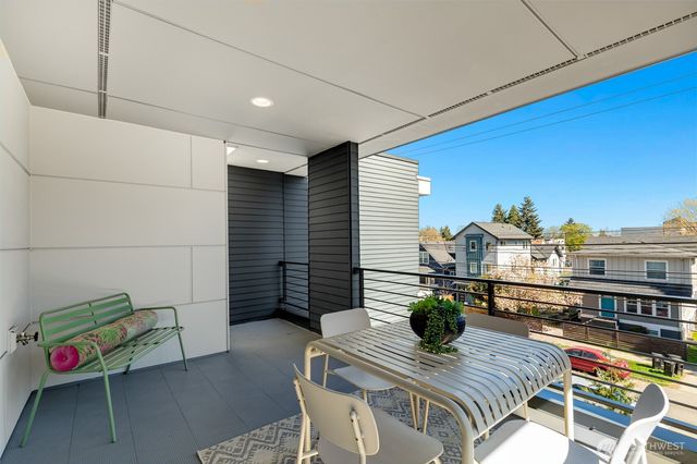 1431 22nd Avenue, Seattle, WA 98122