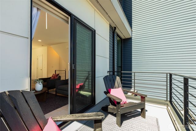 1431 22nd Avenue, Seattle, WA 98122