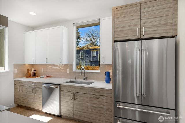 1431 22nd Avenue, Seattle, WA 98122