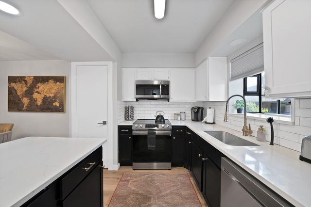 15151 Berry Trail 1108, Dallas, TX 75248