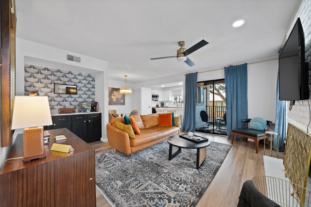 15151 Berry Trail 1108, Dallas, TX 75248