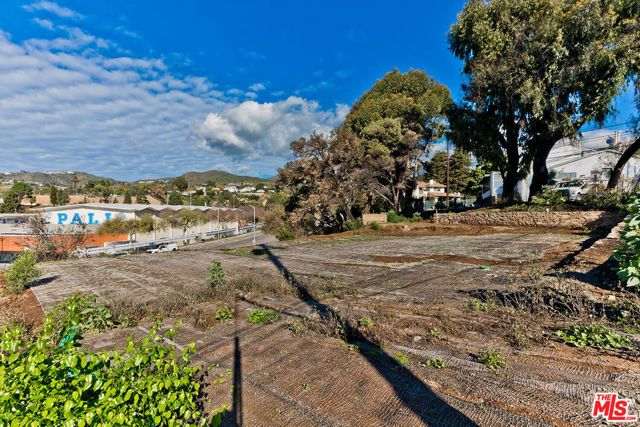 863 Radcliffe Avenue, Pacific Palisades (los Angeles), CA 90272