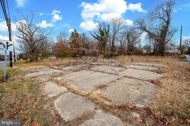 319 BRIDGETON PIKE, Mantua, NJ 08051