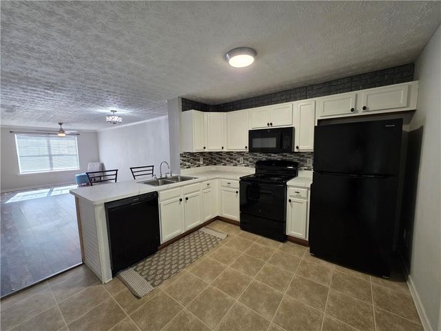 241 S Irwin Street 2, Milledgeville, GA 31061