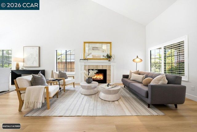 40 Saint Tropez Ct, Danville, CA 94506